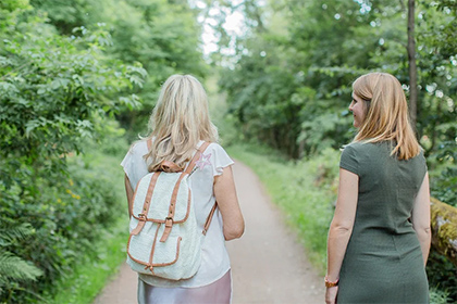 2022年生肖蛇的人要躲避什么属相，怎么旺风水？