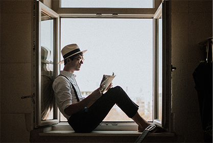 2022年属蛇的不能做什么大事，怎么化解害太岁？