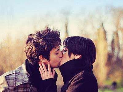 十二星座哪些星座男喜欢强吻