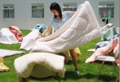 梦见叠被子 晒被子周公解梦，梦见叠被子 晒被子是什么意思？