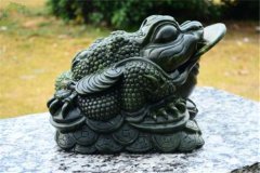 办公桌上左右摆放风水