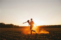 十二星座男谁最疼老婆