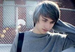 水瓶座男生难以割舍的心理情结