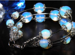 2月3日诞生石：月光石