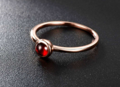 10月13日诞生石：石榴石