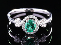 10月30日诞生石：祖母绿