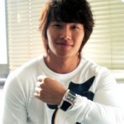 金钟国的出生日期_金钟国的生辰八字