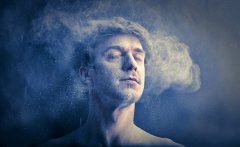 有钱就出轨的男人面相