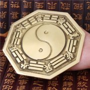 如何应用八卦镜化煞？