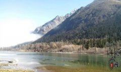 2002年秋我帮广州一位朋友看他的阳宅风水，只有一个问题就是会影