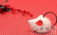 O型血属鼠人性格特点:个性开朗，坦诚相待