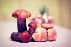 姓查霸气的男孩名字