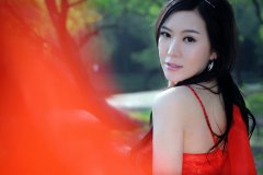 这些女人名也禁不住诱惑玩起感情游戏