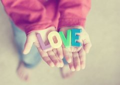 姓费女孩寓意吉祥的名字大全