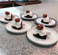 姓殷霸气的女孩名字