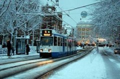 姓强女孩时尚的名字