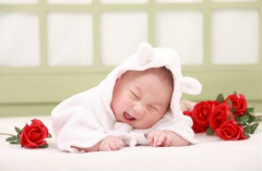 五行缺水100分男孩名字，男宝宝好听的名字