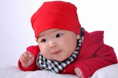 女宝宝起名四个字