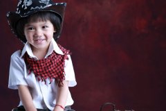 鸡年6月出生宝宝起名