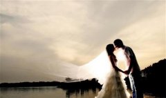 受上天偏爱，结婚后有好运的生肖女人