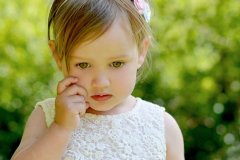 鸡年女宝宝起名取名字宜