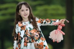 鸡年男宝宝带梓字起名取名