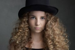 鸡年二月份男宝宝起名取名