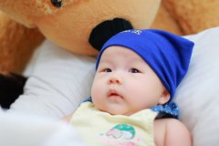 女孩的名字寓意大气开朗的字