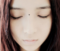 山根长痣的人感情多波折