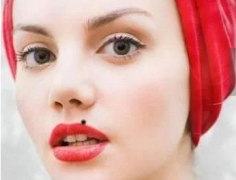 史上最全女人痣相大全