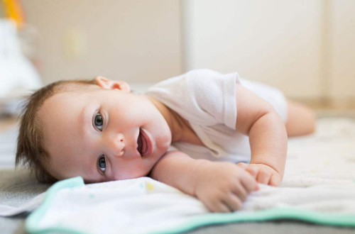 梦见生男孩是什么意思，周公解梦梦见生男孩的征兆