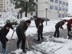 梦见铲雪是什么意思 做梦梦到铲雪好不好