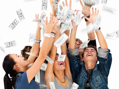 梦见别人抢我钱是什么意思 做梦梦到别人抢我钱好不好