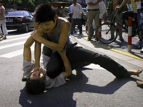 梦见和哥哥打架是什么意思 做梦梦到和哥哥打架好不好