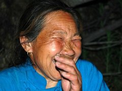 梦见死人对我笑是什么意思 做梦梦到死人对我笑好不好