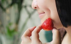 有酒窝的女人好吗，个人的事业婚姻运势怎么样