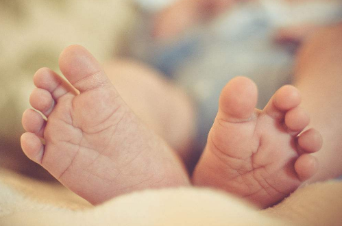 梦见自己生孩子是什么意思，大师教你如何解梦