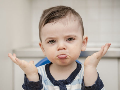 梦见小男孩撒尿是什么意思 做梦梦到小男孩撒尿好不好