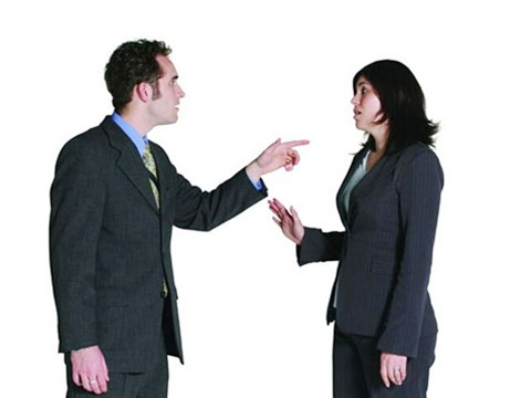 梦见和同事吵架是什么意思