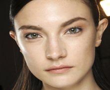 眉毛里有痣面相代表什么