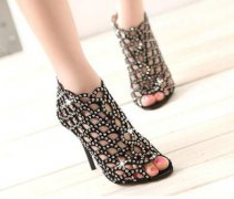 双鱼座的高跟鞋——鱼鳞之宠