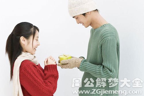 【梦见送初恋女友礼物】