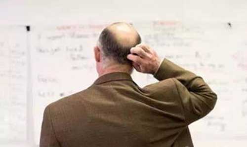 【梦见秃子假发掉了】