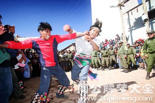 【梦见和坏人搏斗】