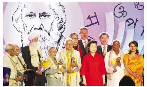 【梦见给著名作家颁奖】