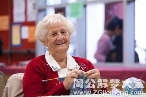 【梦见陌生老太太】