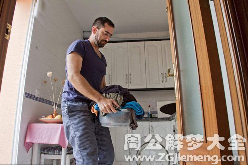 【梦见姐夫洗衣服】