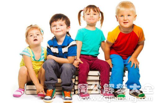 【梦见四个小孩】