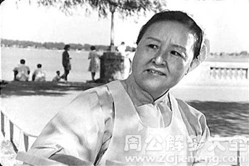 【梦见死去的老太太】