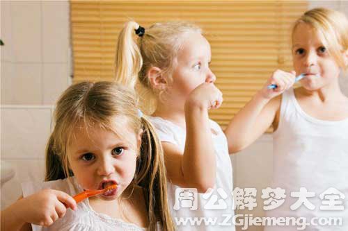 【梦见女儿掉牙齿】